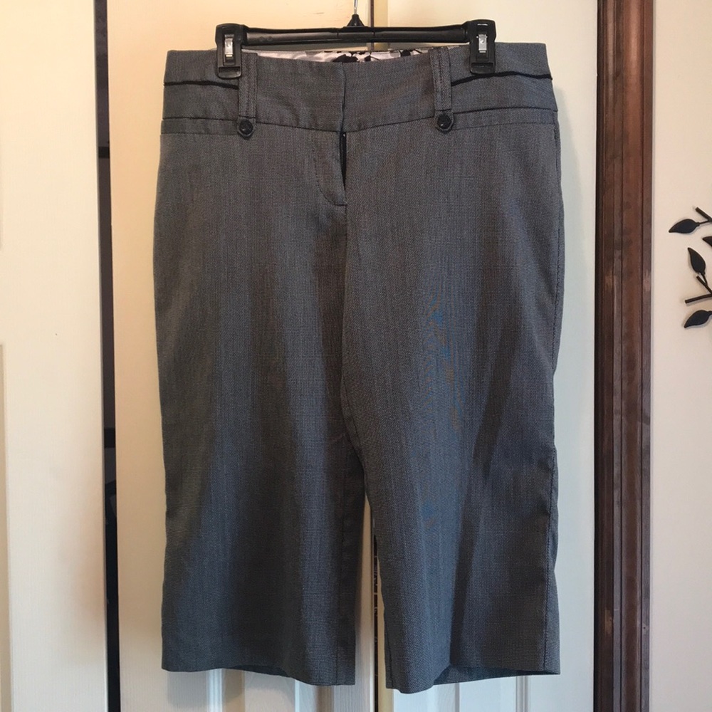 Maurice’s Black White Capris Dress Pants